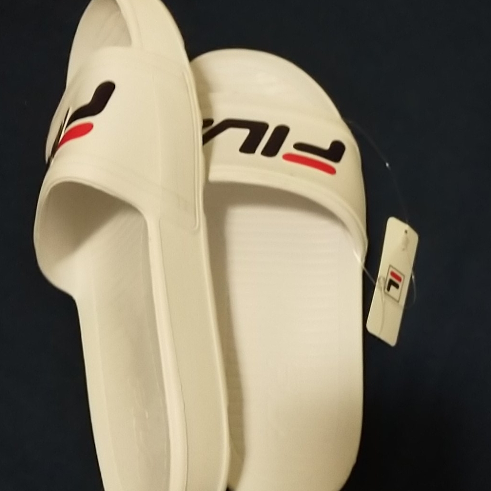 Sandals - Picture 2 of 3